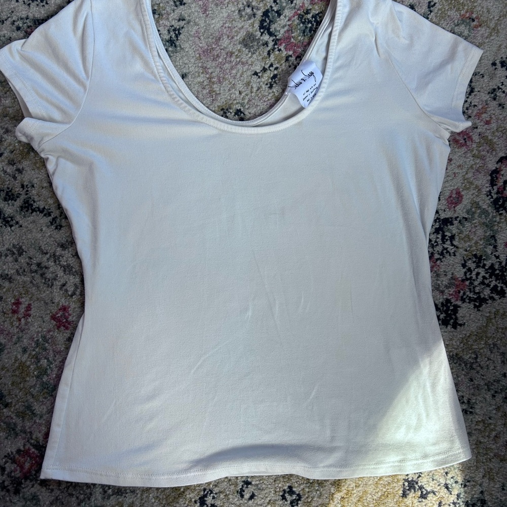 Sadie & Sage Cream Scoop Neck Short Sleeve Tee